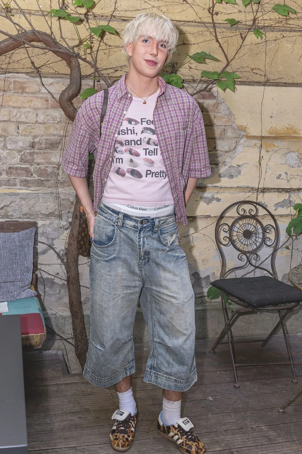 WhisperTon utazását nem minden követője fogadta őszinte örömmel