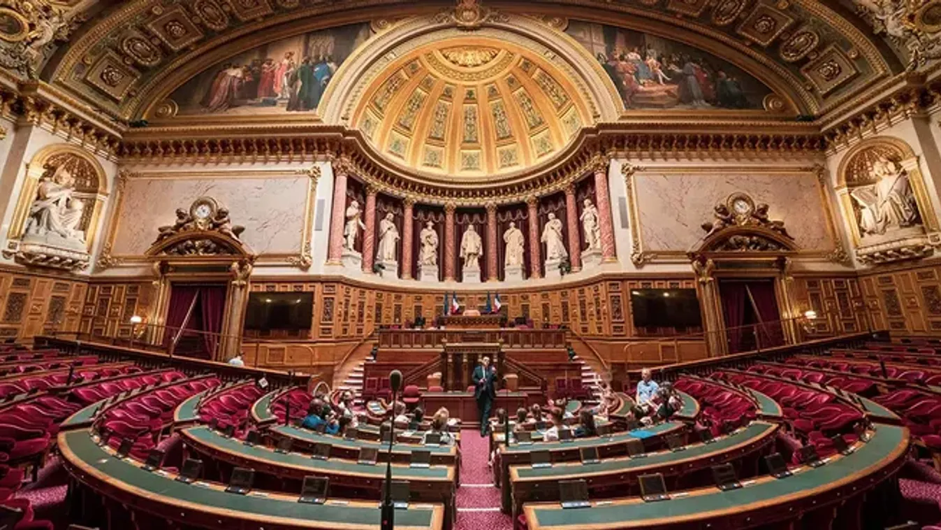 Egyetlenegy képviselő szavazta meg a francia költségvetést
