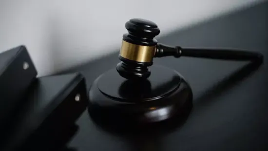 Kincsvadászatra indultunk a BÁV ART-tal – Ünnepi tippek az idei 86. Művészeti Aukcióról