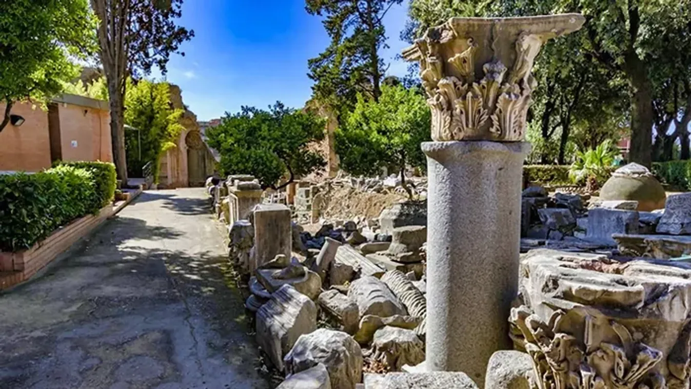 Magyar turista vizelt a colosseum falára – azonnal elvitték