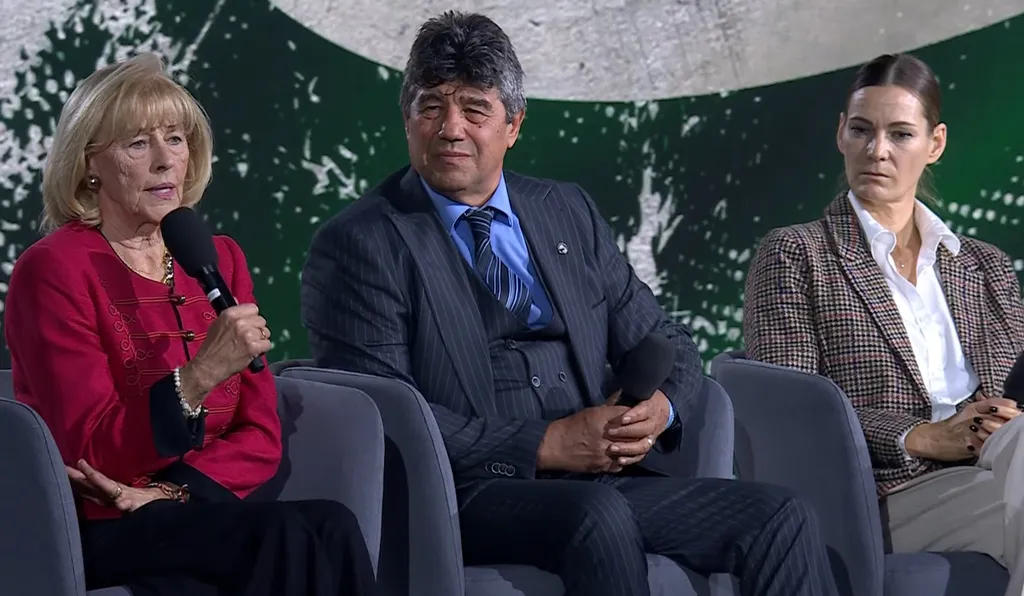 DPK Háborúellenes gyűlés, Győr, 2025. 11. 15. nemcsák károly, görbicz anita, makray katalin