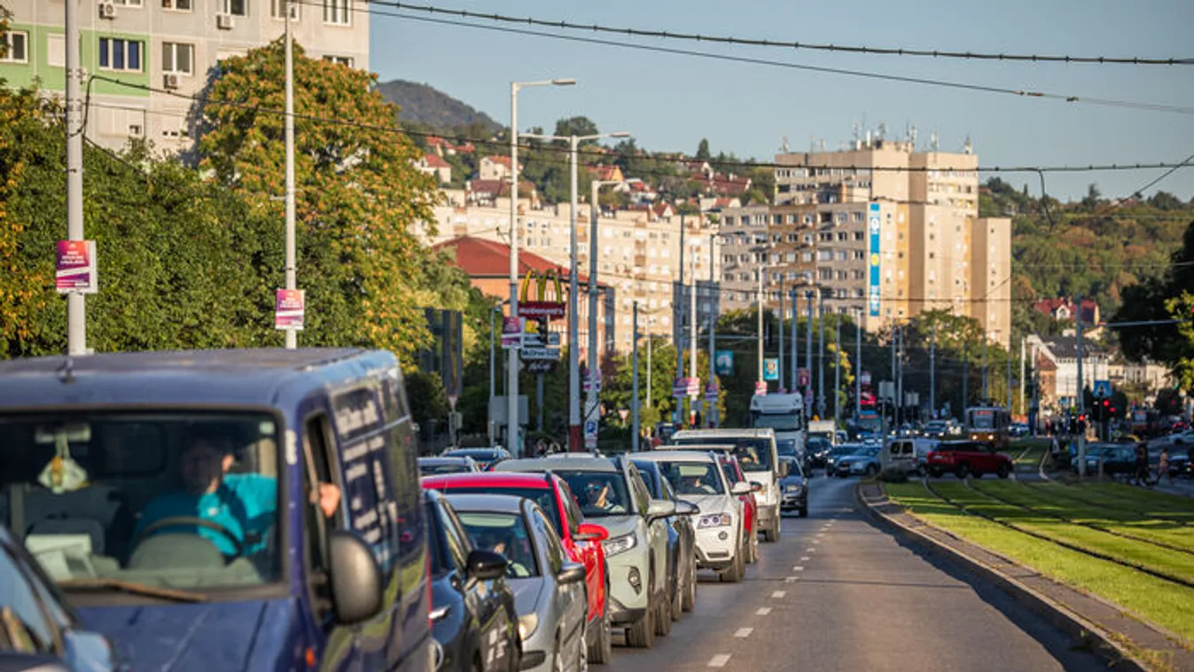 Megbénultak a magyar autópályák: Brutális balesetek okoznak fennakadást