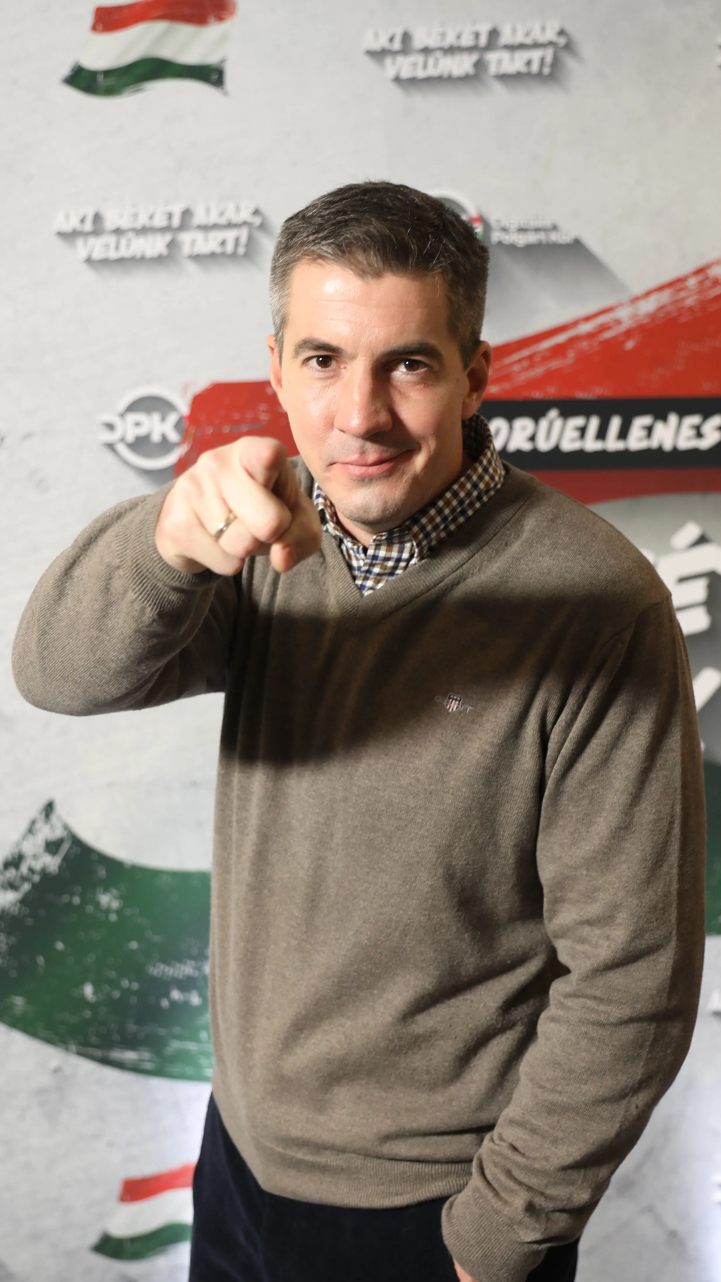 A magyaroknak most kell összefogniuk a békéért!