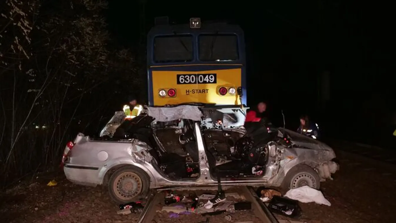 Szentmártonkáta: küzdenek a hatodik utas életéért