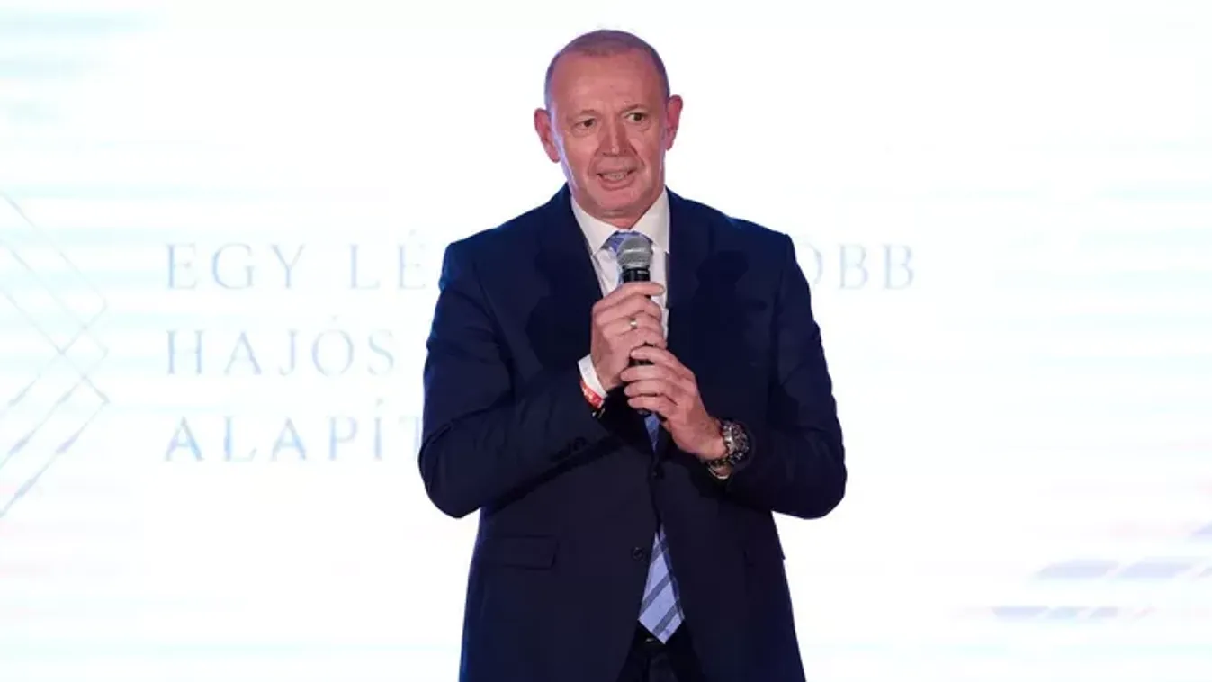 Győrfi Pál is kitüntetést kapott karitatív munkája elismerésként