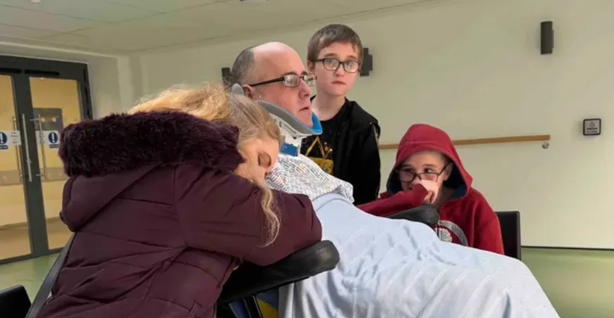 Mellbimbótól lefelé semmit nem érez az apa bénulása óta