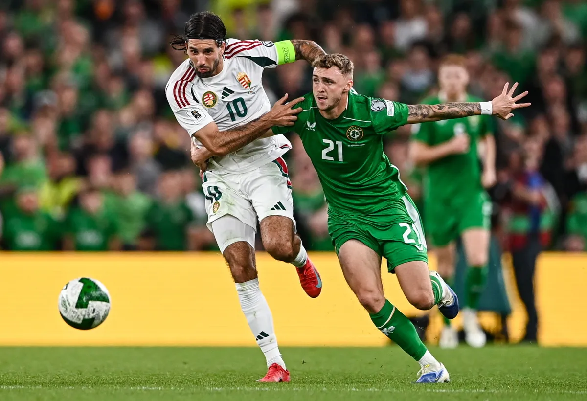 Szoboszlai Dominikéknak (balra) és Jack Taylor csatáznak, hasonló várható a magyar-ír meccsen is