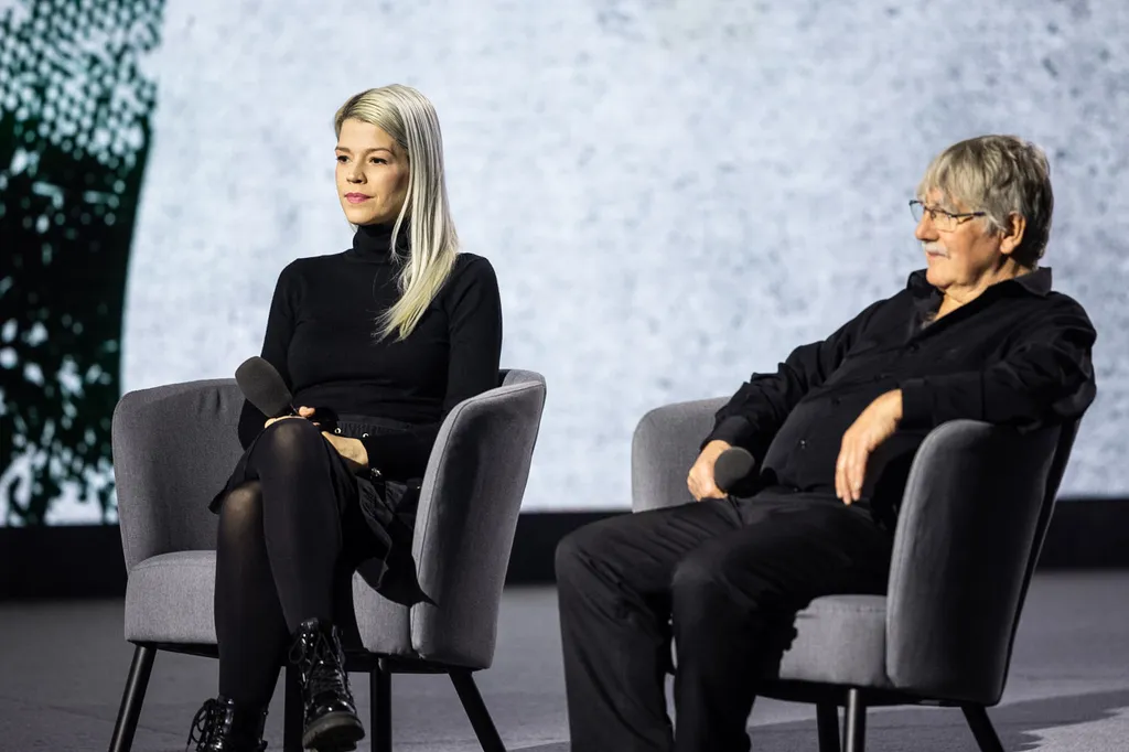 Háborúellenes Gyűlés, Nyíregyháza, 2025. 11. 29.
muri enikő
szabó dénes
