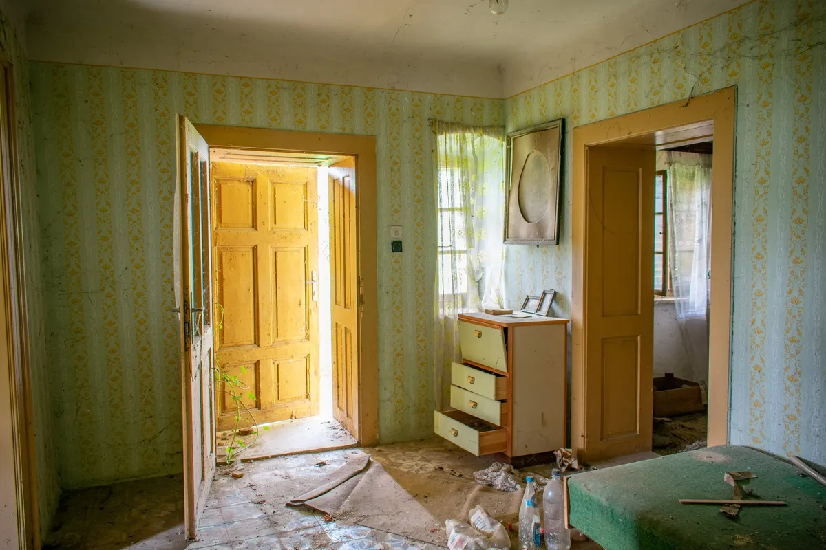 A Tolna vármegyei házban mindent hátrahagytak