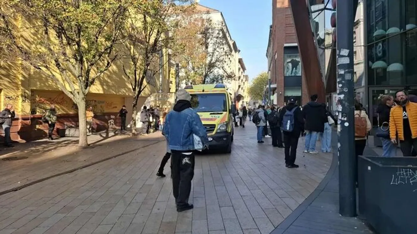 Összeesett egy férfi a Corvinon, éppen az életéért küzdenek