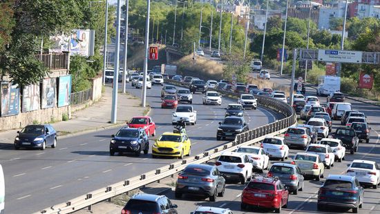 Elesett az M0-ás: mozdulni sem lehet az autópályán