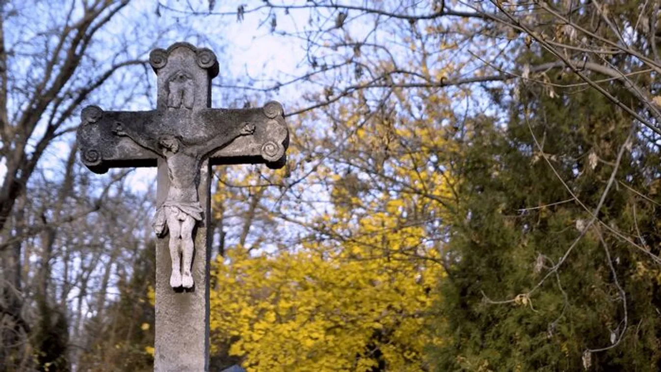 Asztalt terítenek az elhunyt lelkeknek