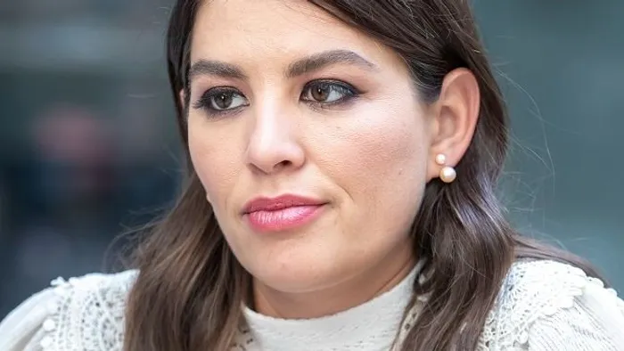 Lopott ötlet Ördög Nóra szerelem kávéja