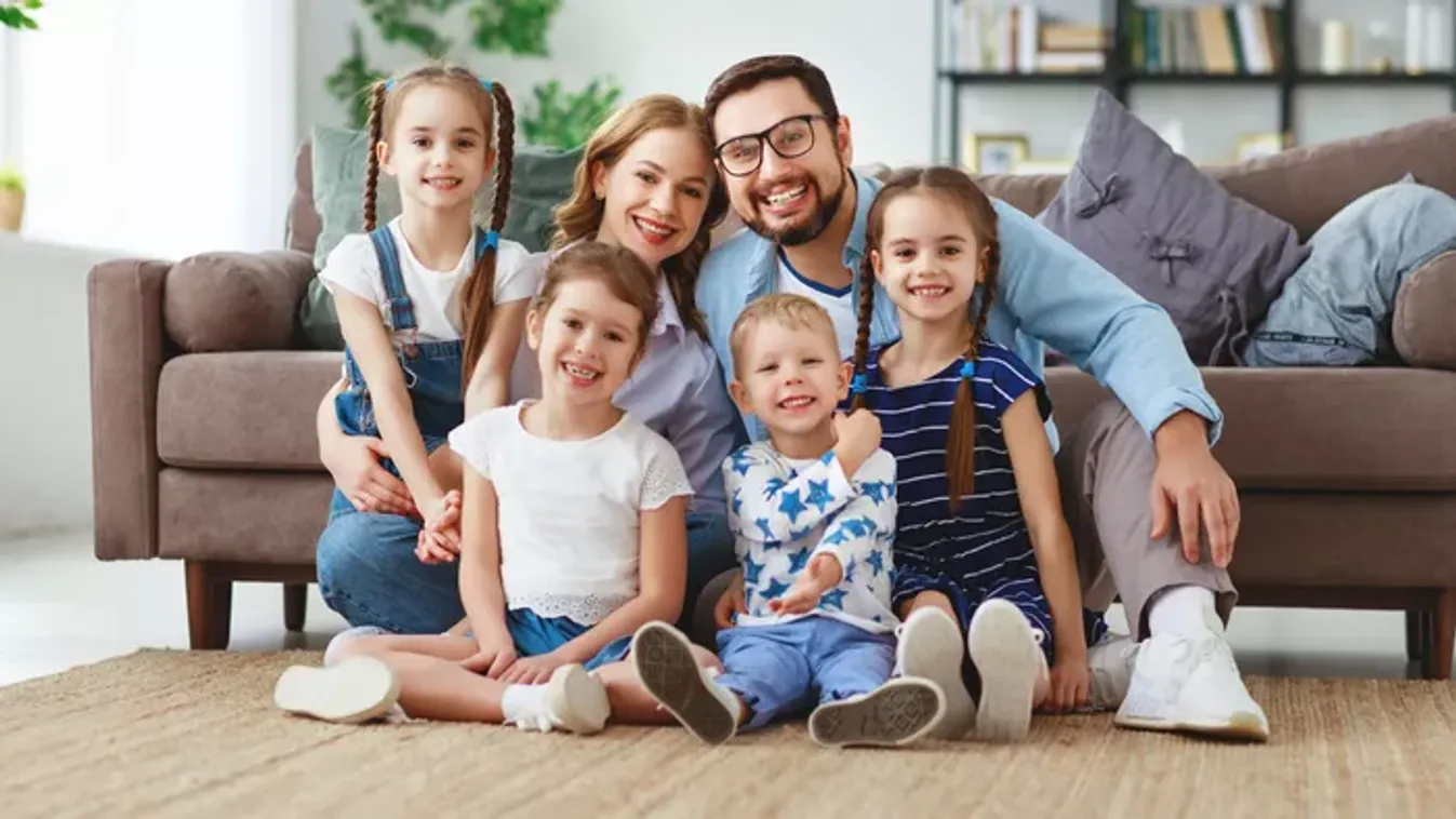 Szúrja Brüsszel szemét a háromgyerekes anyák adómentessége!