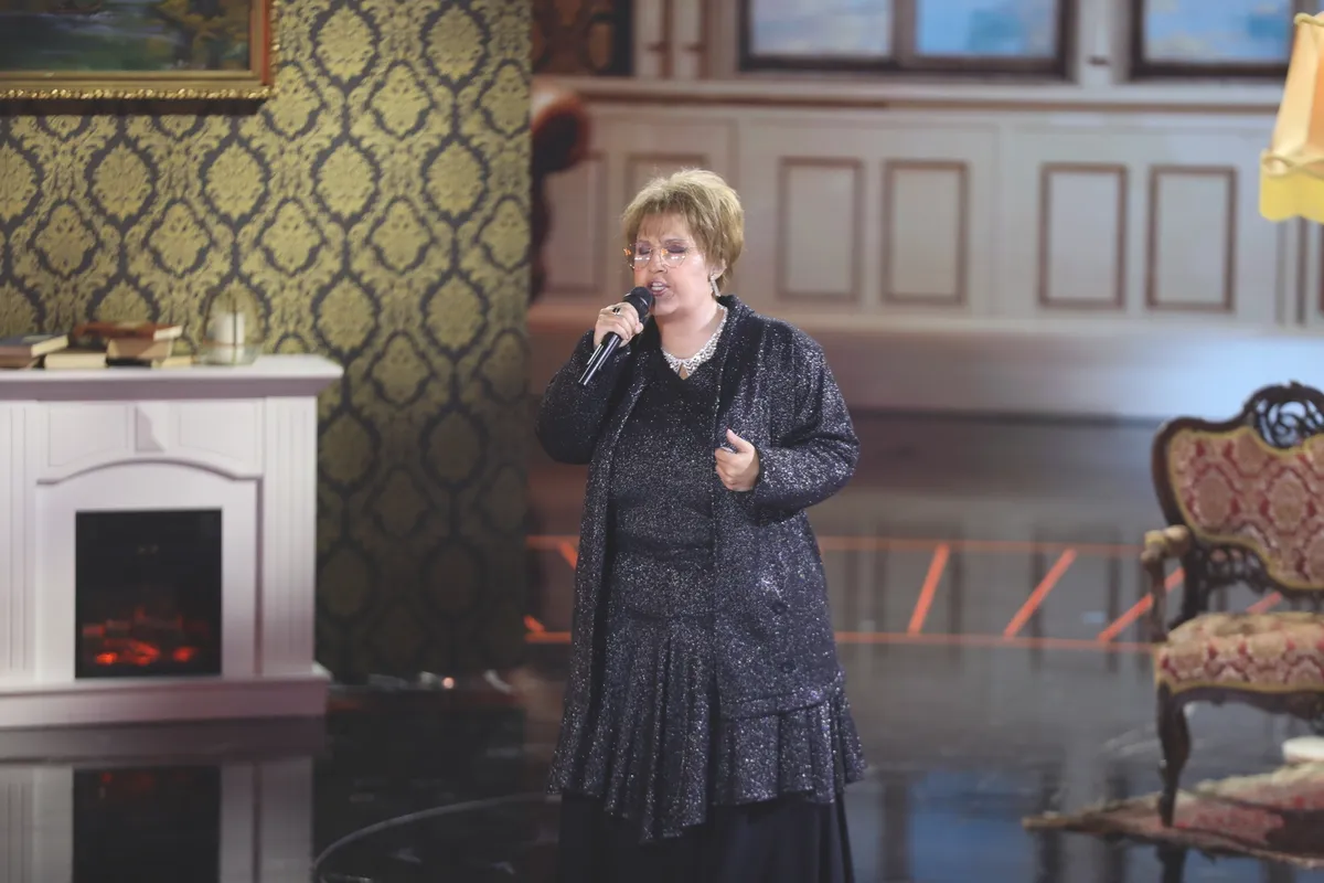 G_R_8255 Nótár Mary