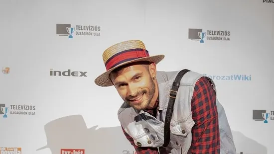 „Hajnalig nyomja, míg vérzik az orra...” - ByeAlex előszeretettel énekel a drogokról