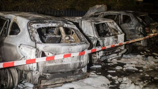 Antifa-terroristák felgyújtották az AfD frakcióvezetőjének autóját