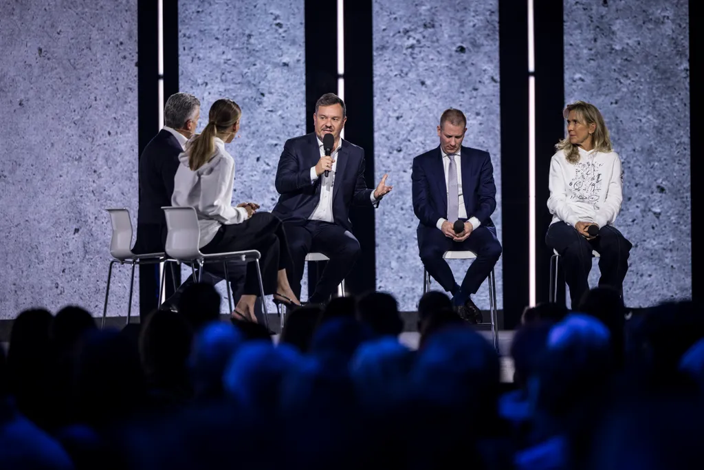 DPK Háborúellenes gyűlés, Győr, 2025. 11. 15.