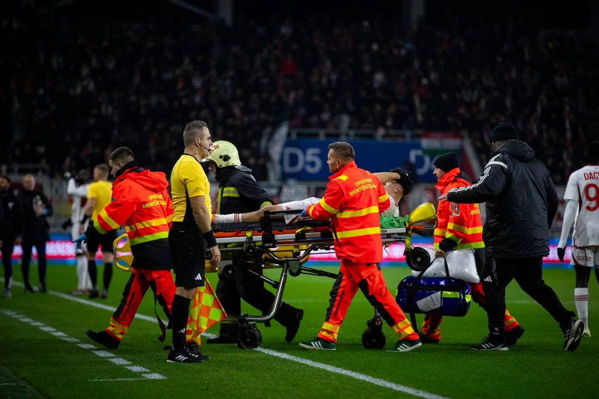 Súlyos sérülés történt a Nyíregyháza-Debrecen mecsen: Szűcs Tamást hordágyon kellett levinni a pályáról