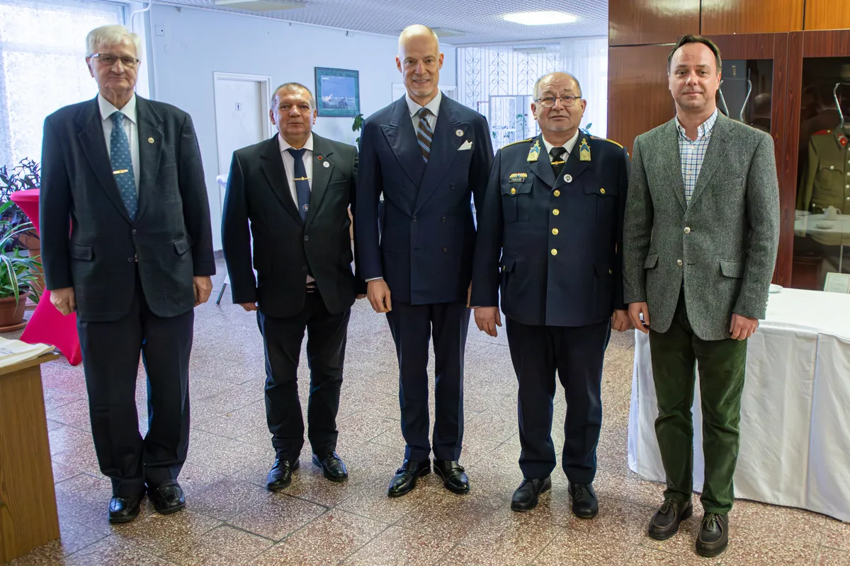 Magyarország olyan haderőt épít, amivel képes megvédeni a határait