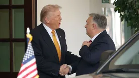 Ilyen különleges ajándékot kapott Orbán Viktor Donald Trumptól – fotó