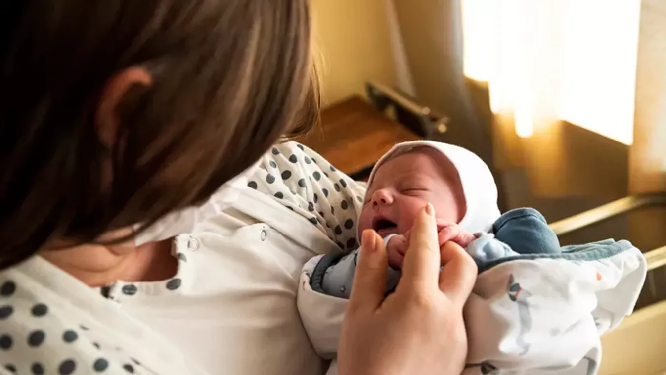 Januártól tovább nőnek a nettó keresetek – ennyivel több marad a családi kasszában