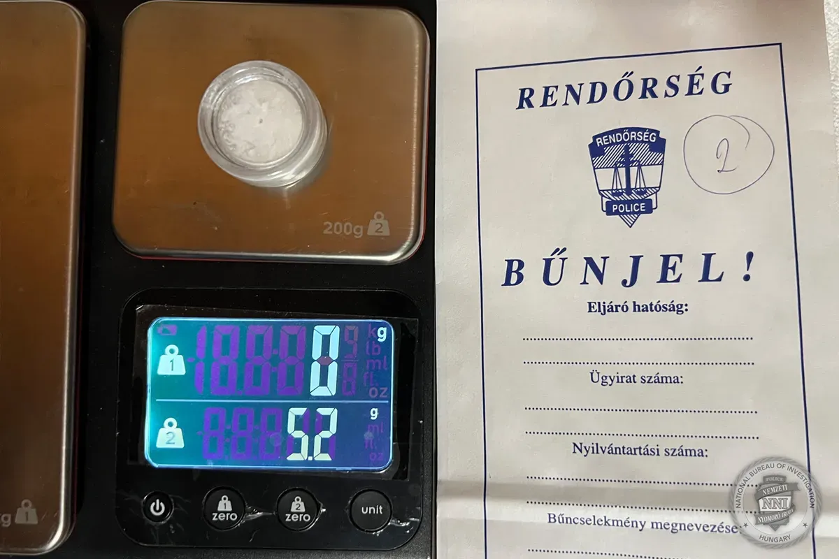 ByeAlex drogbotránya tovább gyűrűzik (Fotó: Rendészeti Államtitkárság Facebook)