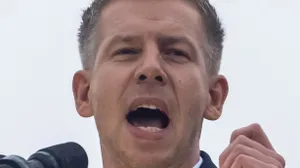 Deák Dániel Mohácson: „Ez lenne a legpusztítóbb csapás a magyarokra!” – a legsötétebb baloldali időket idéző Tisza megszorításról beszélt az elemző