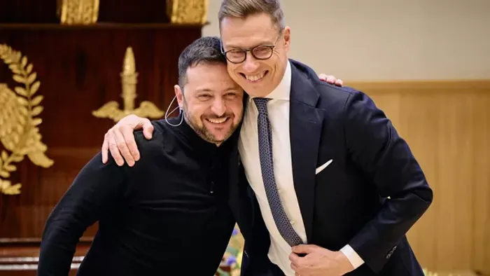 A finn elnök a korrupciós botrány ellenére is küldene pénzt