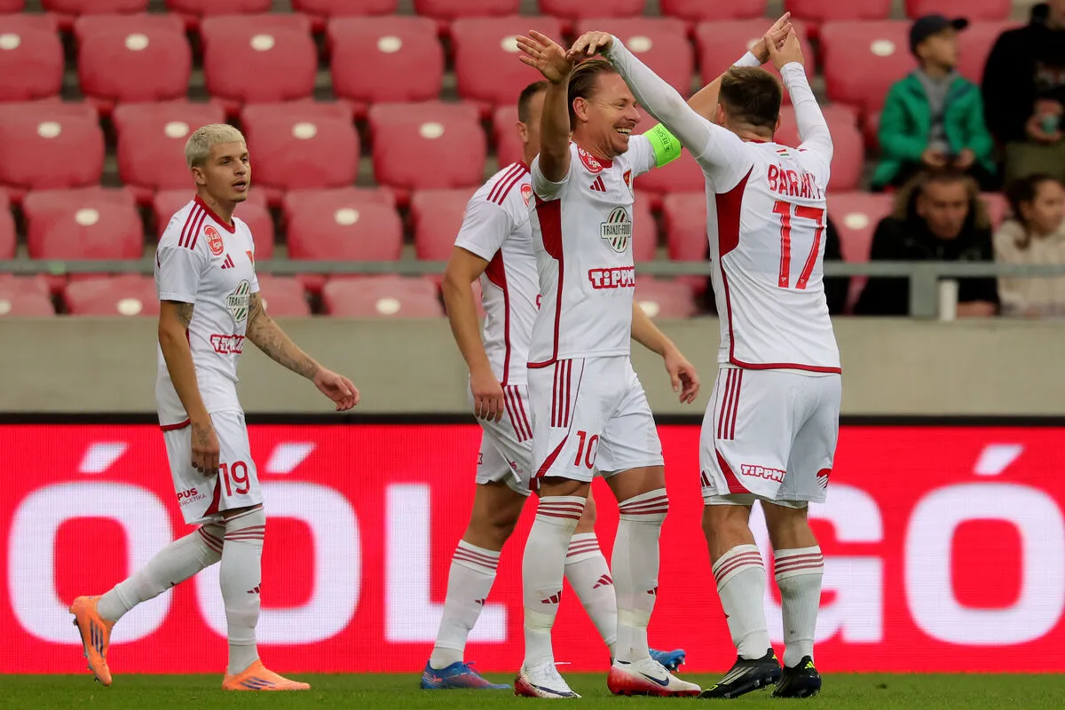 Bárány Donát (jobbra) meghívójának Dzsudzsák Balázs is örült