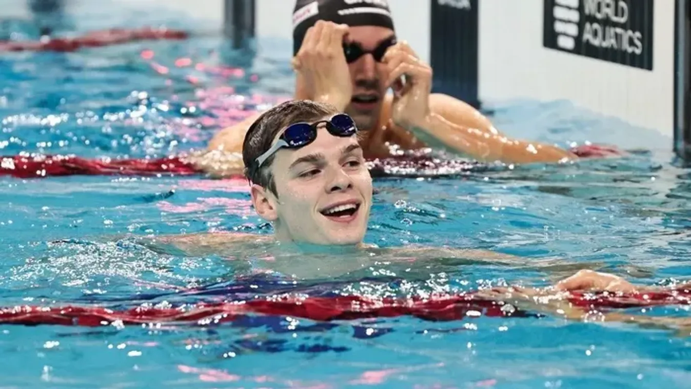 Kós Hubert igazi sztárparádéba csöppent, nem akárkivel fotózkodott