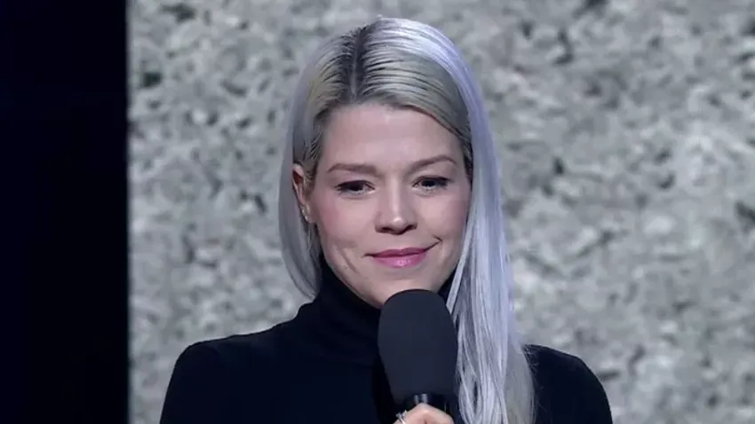 Muri Enikő is megszólalt a Háborúellenes Gyűlésen