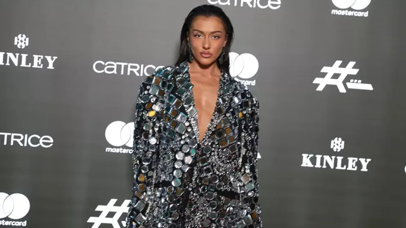 Mihályfi Luca kerek fenekétől neked is jobb lesz az estéd