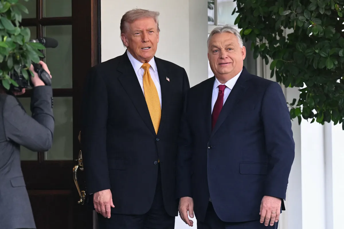 Orbán Viktor Donald Trumptól szankciók alóli mentességet kapott.