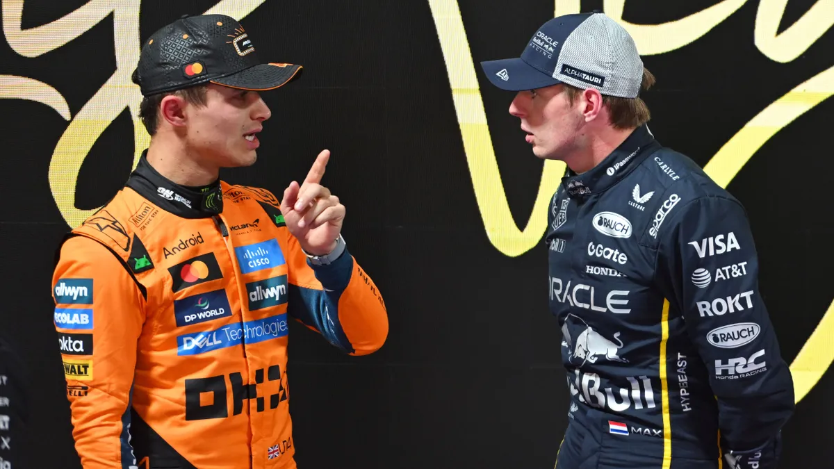 Lando Norris (balra) eddig nyelt, de most a sarkára állt és visszaszólt Max Verstappennek és a Red Bull-tábor üzengetőinek
