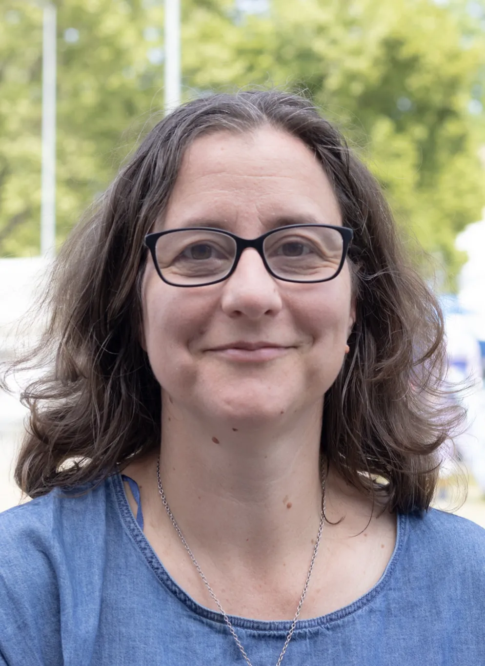 Kapitány Imola az AOSZ új elnöke. Az autizmus 21 éve az élet része Peti fia által 