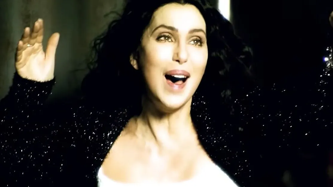 aét=Cher úgy érzi igazán megütötte a főnyereményt a nála 40 évvel fiatalabb szerelmével