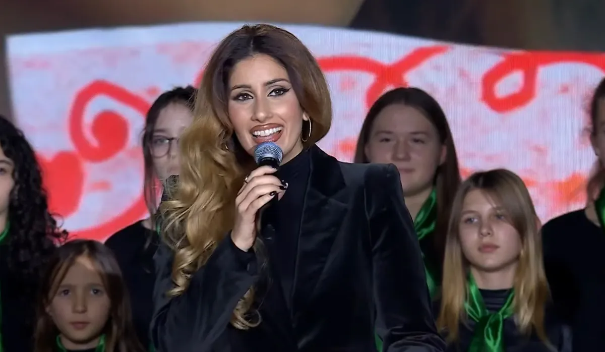 Eljegyezték Radics Gigit.