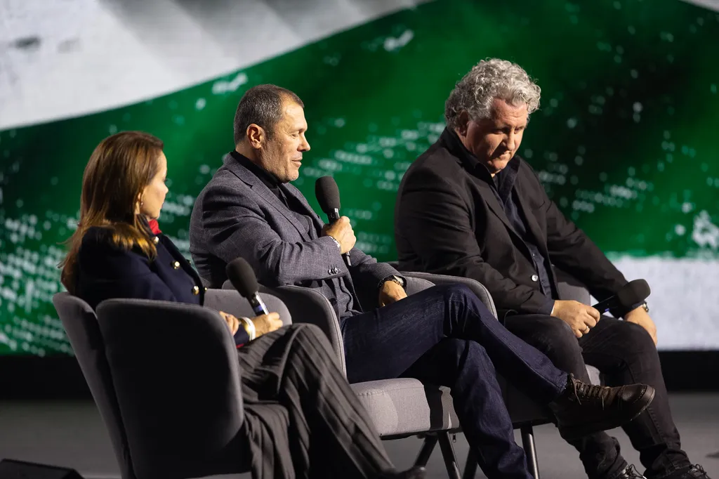 Háborúellenes Gyűlés, Nyíregyháza, 2025. 11. 29.
csisztu zsuzsa
giro-szász andrás
ókovács szilveszter