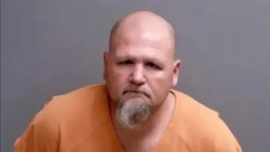 Készpénz helyett véletlenül egy zacskó droggal fizetett a bankban