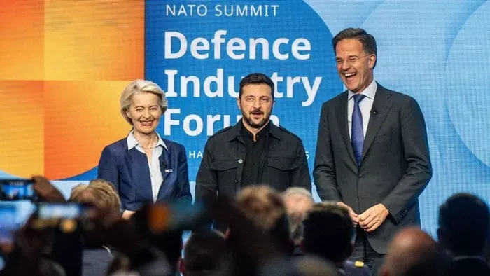 A Kreml szerint Zelenszkij nyugati tanácsadókat zsarol