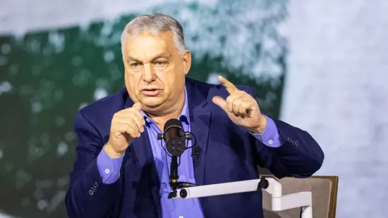 Orbán Viktor: A tiszás megszorító csomagot lesöpörjük az asztalról. Béremelésekkel indul a jövő év