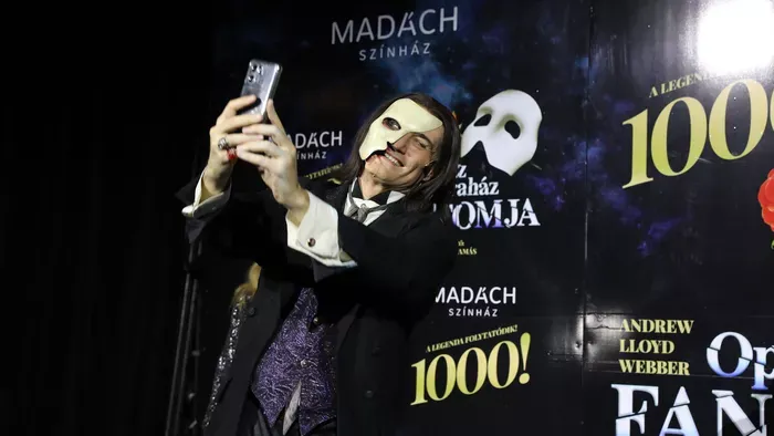 Az Operaház fantomja 1000. alkalommal a Madách színpadán