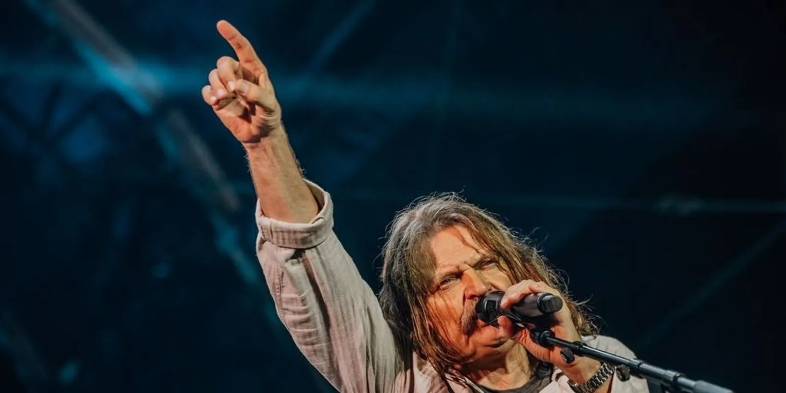 Leslie Mandoki megható üzenetet küldött zenésztársának