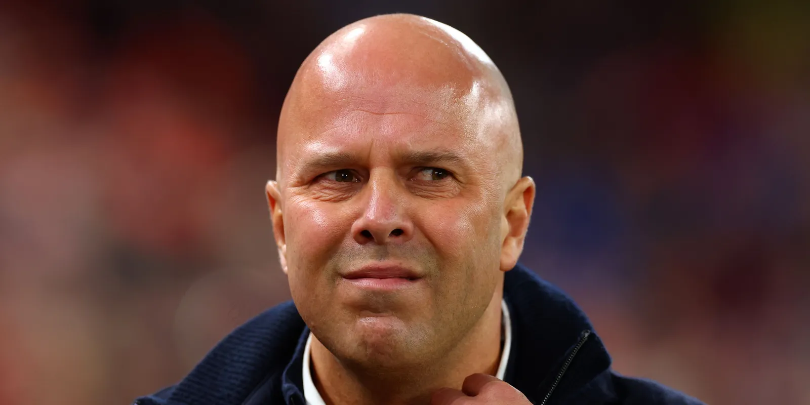 Arne Slot bevallotta, súlyos döntés előtt áll