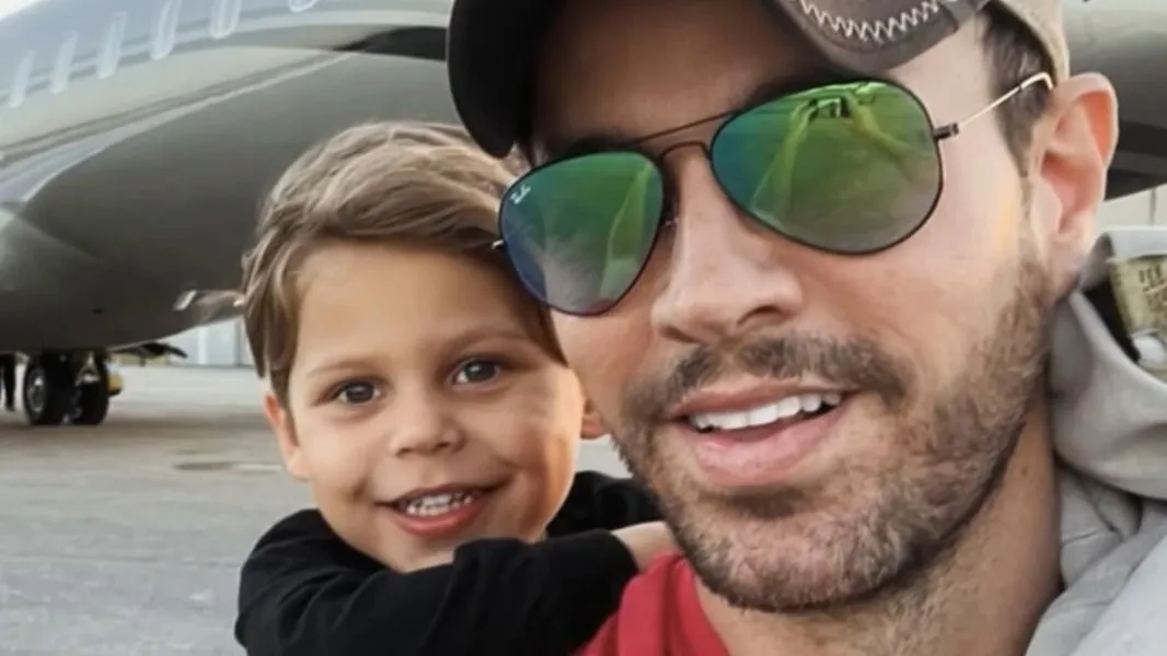 Nem lehetne ennél boldogabb Enrique Iglesias és Anna Kurnyikova