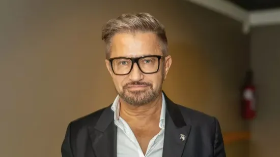 „Elképesztő emberséges vagy” – Jákob Zoli újabb rászoruló családnak tette szebbé az életét