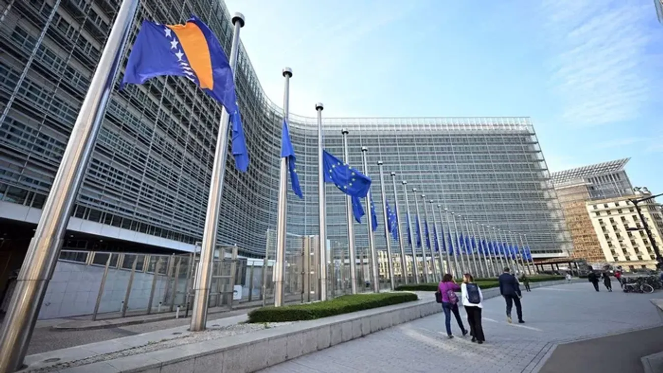 Kovács Zoltán: Hazánk megkerülésével az EU átlép egy határt.