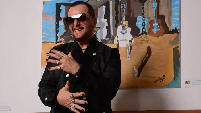 Kozso rögtönzött koncertet adott a sötét éjszakában