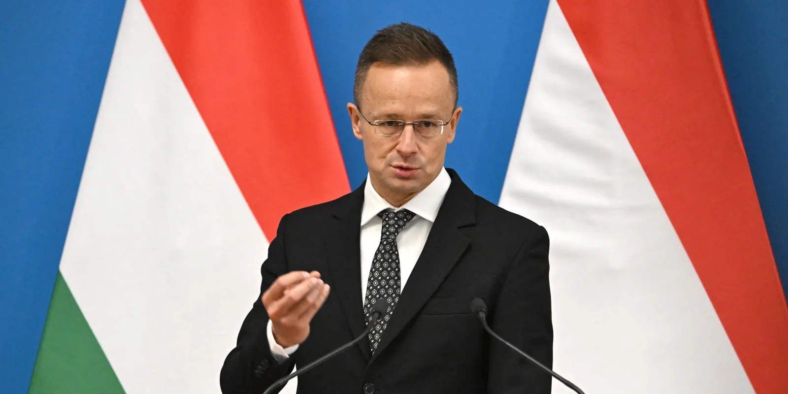 A NATO-főtitkár hátba szúrta a béketárgyalásokat